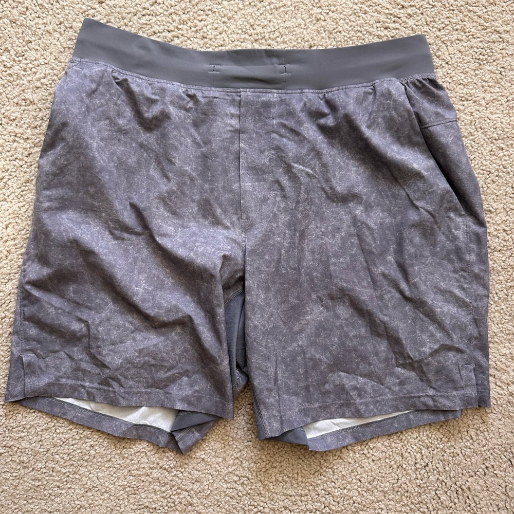 Men’s Lululemon T.H.E. short 7” Size L
